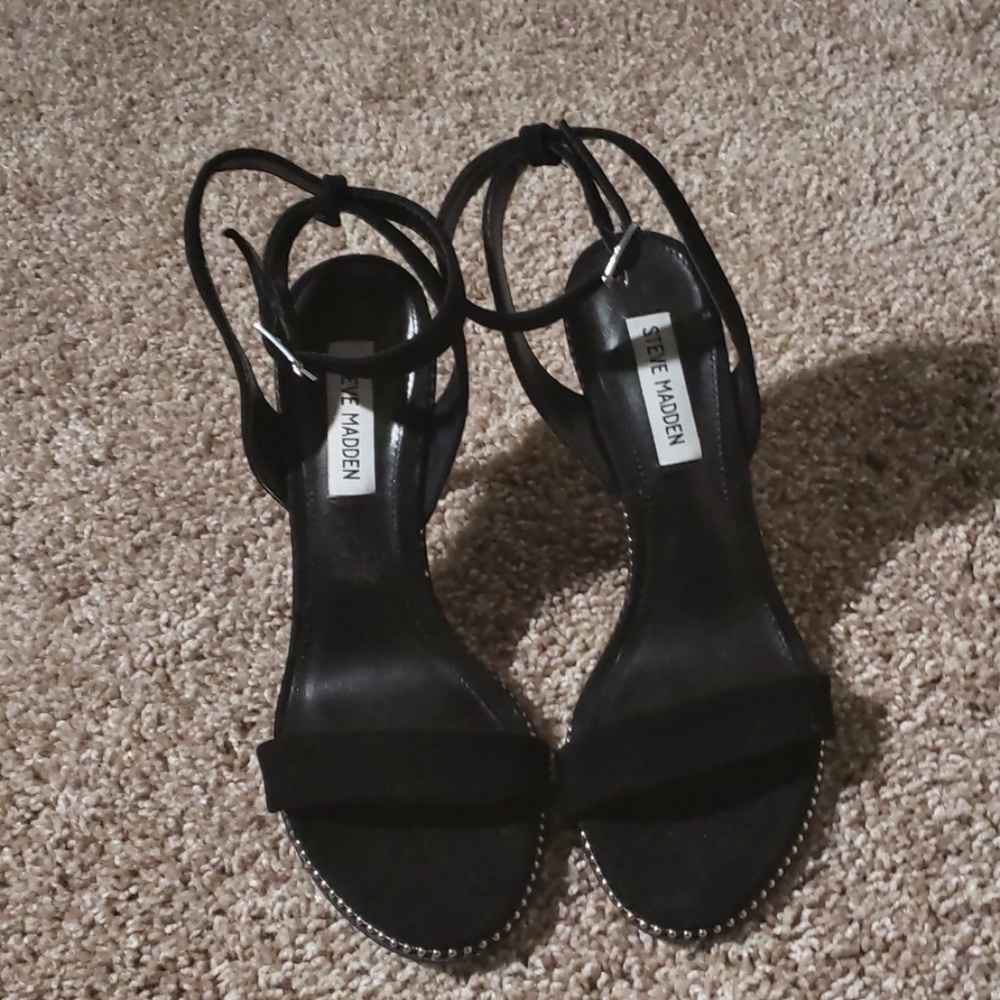 Black shoes